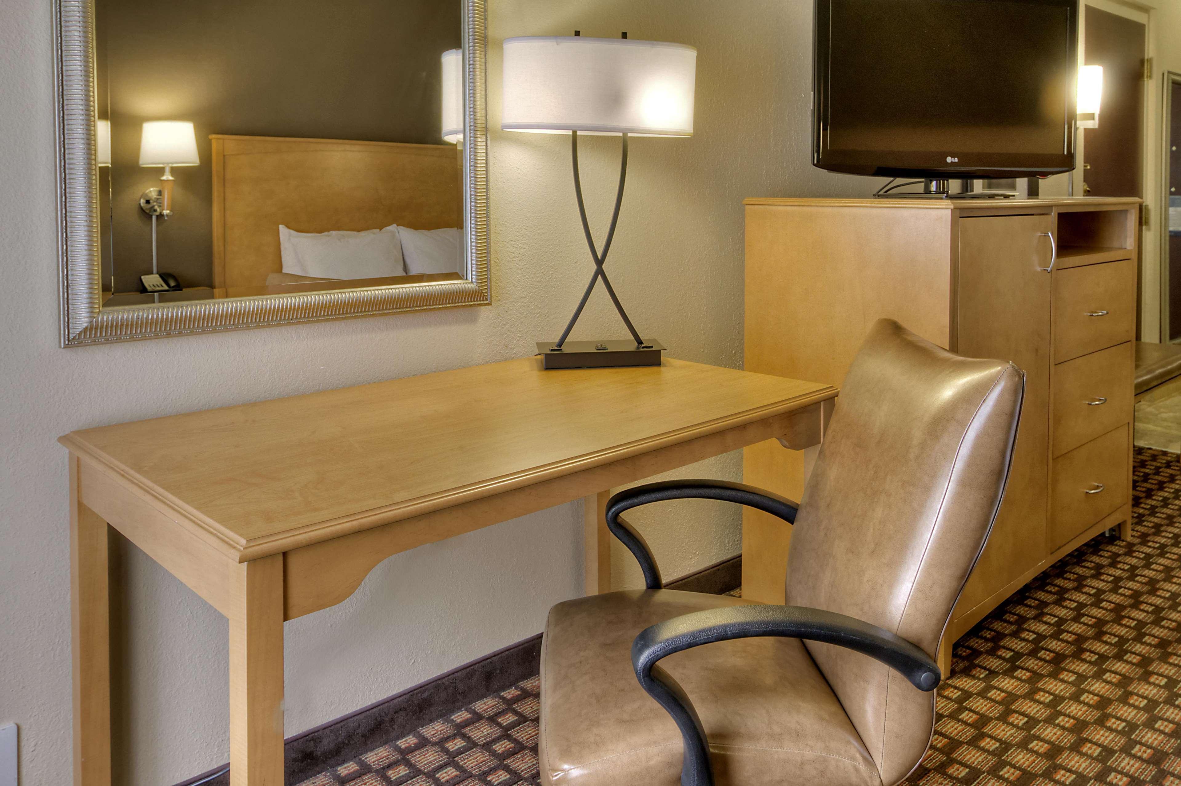 Hampton Inn & Suites Nashville-Vanderbilt-Elliston Place מראה חיצוני תמונה