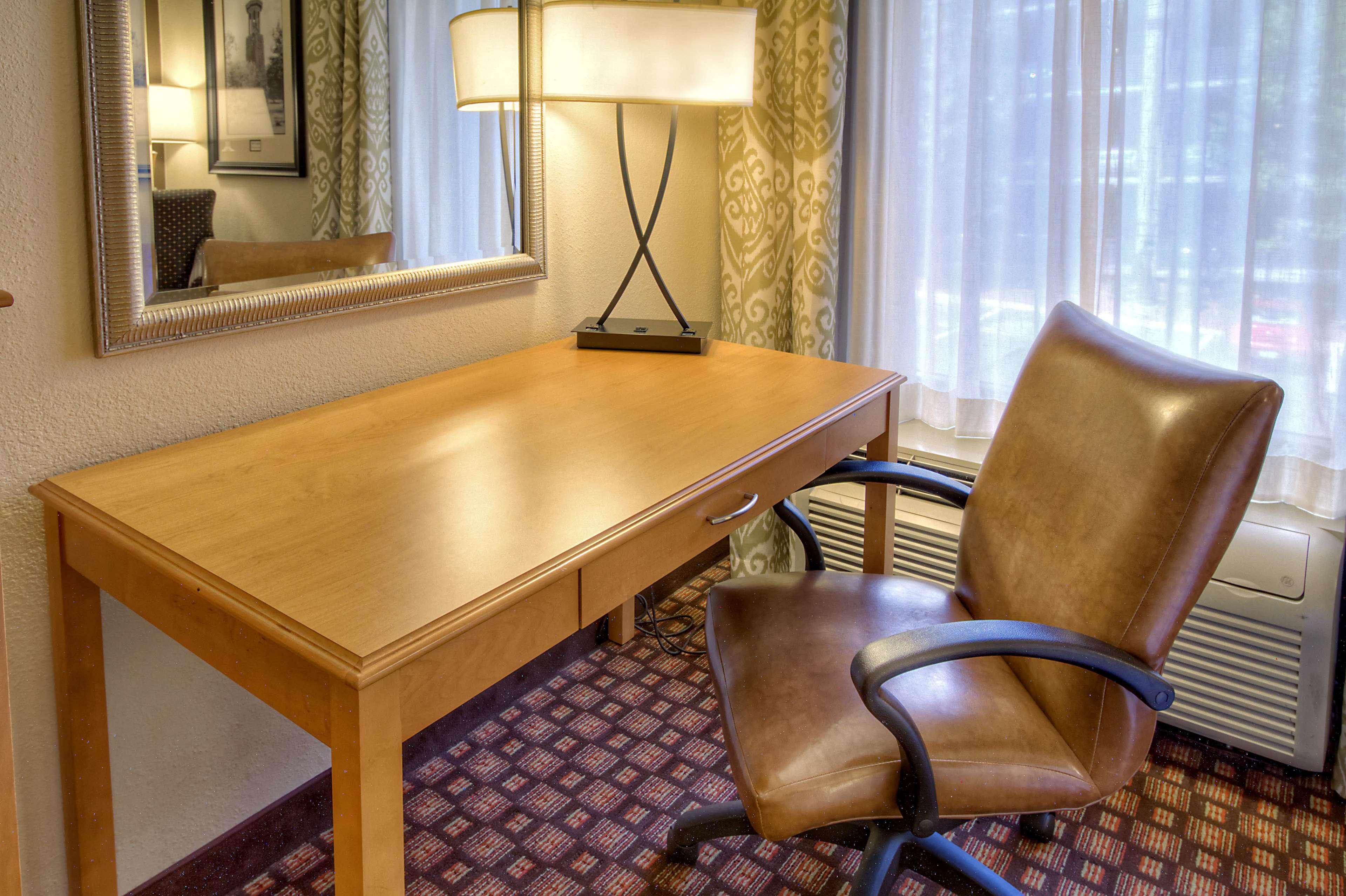 Hampton Inn & Suites Nashville-Vanderbilt-Elliston Place מראה חיצוני תמונה