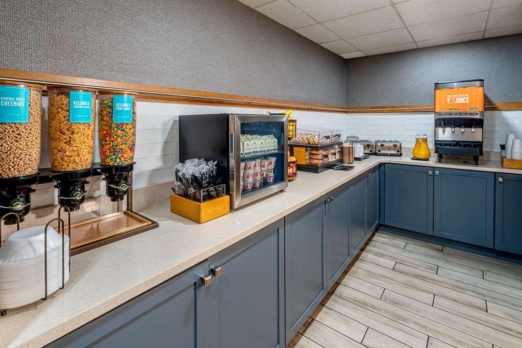 Hampton Inn & Suites Nashville-Vanderbilt-Elliston Place מסעדה תמונה
