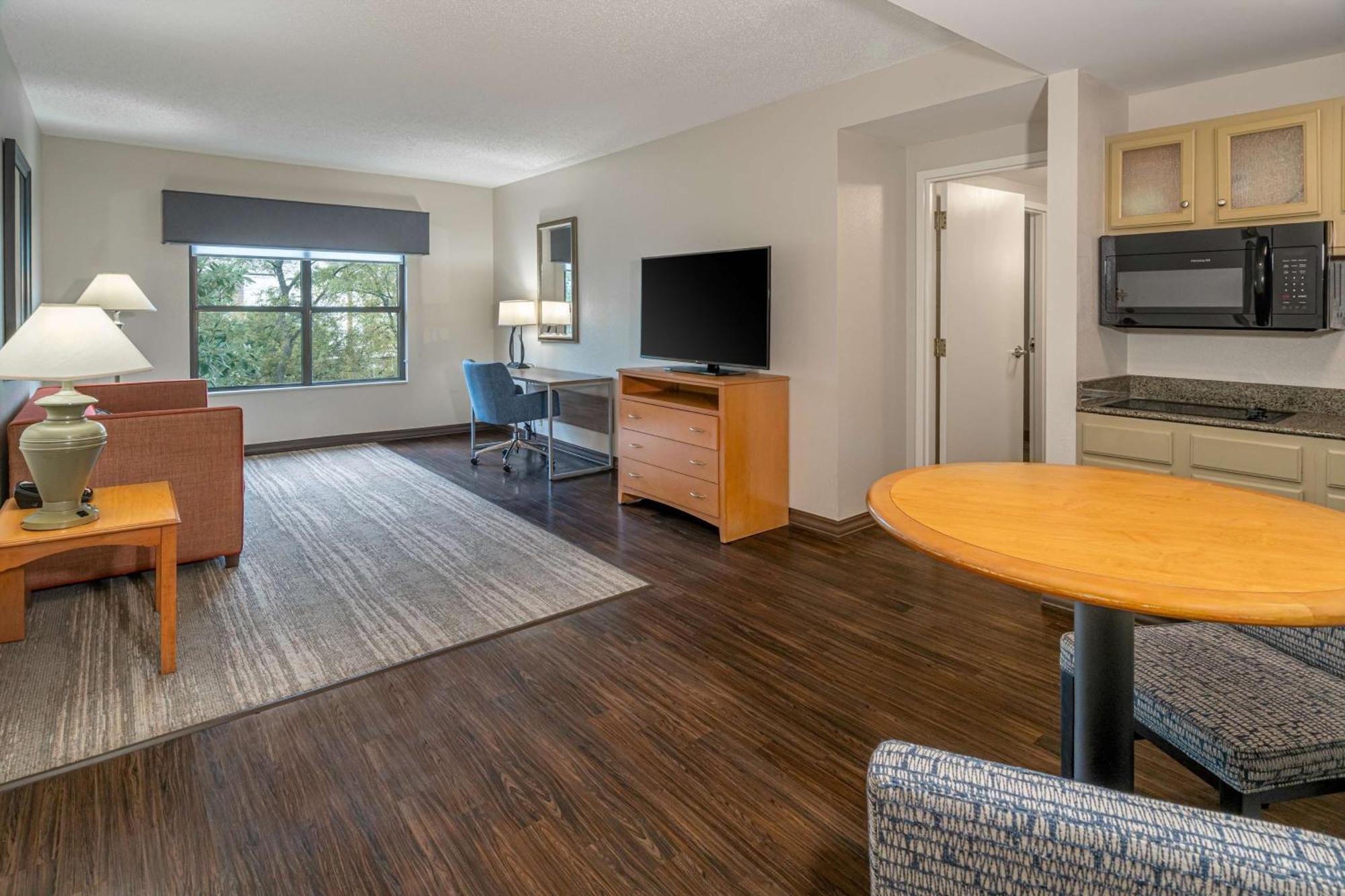 Hampton Inn & Suites Nashville-Vanderbilt-Elliston Place מראה חיצוני תמונה
