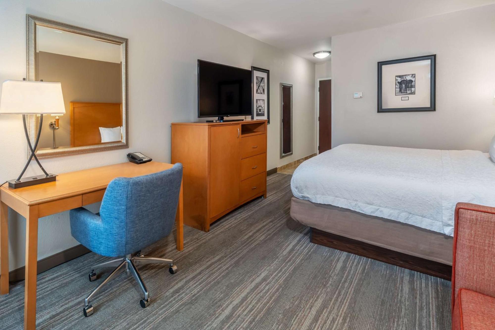 Hampton Inn & Suites Nashville-Vanderbilt-Elliston Place מראה חיצוני תמונה