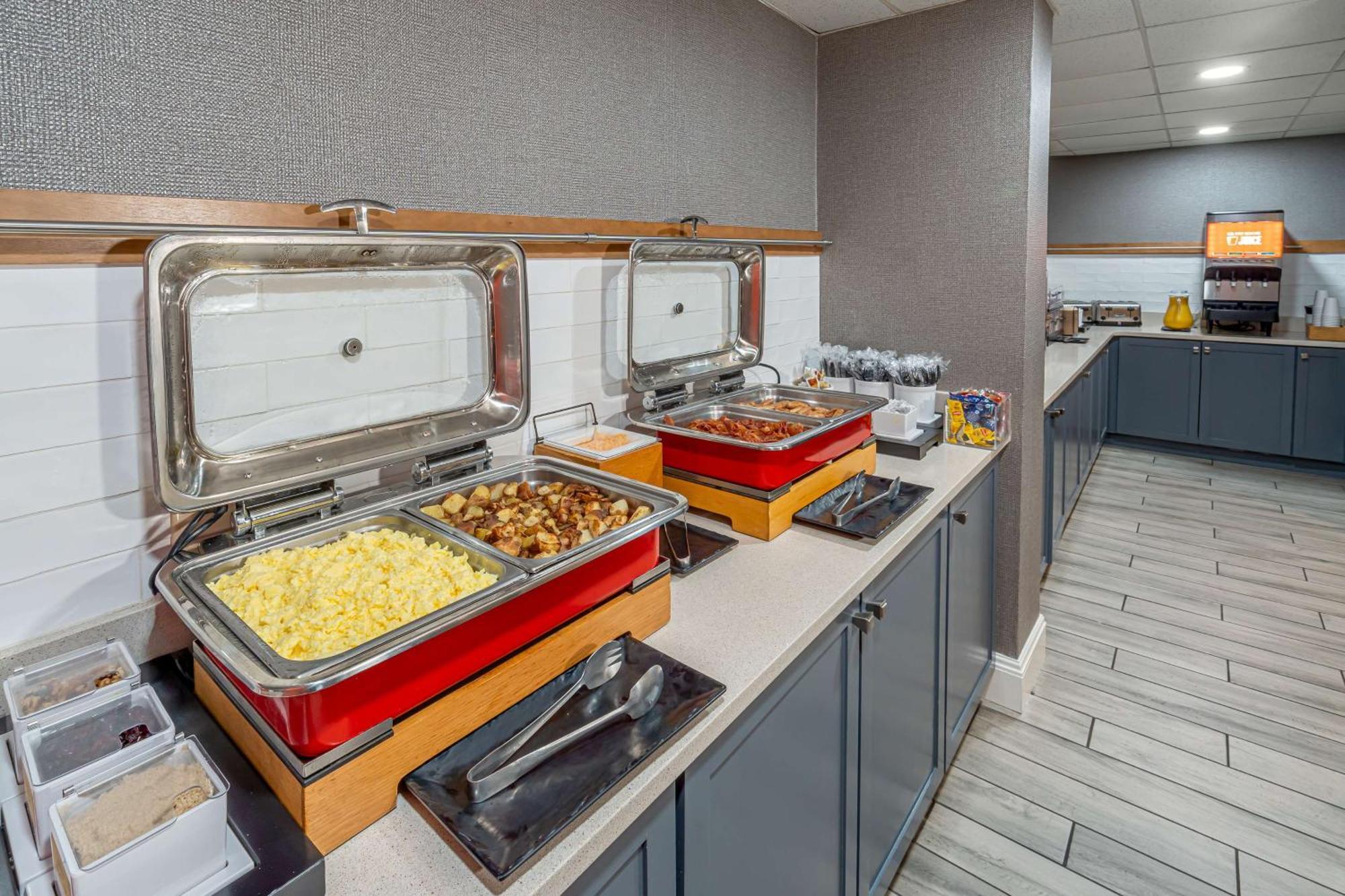 Hampton Inn & Suites Nashville-Vanderbilt-Elliston Place מראה חיצוני תמונה