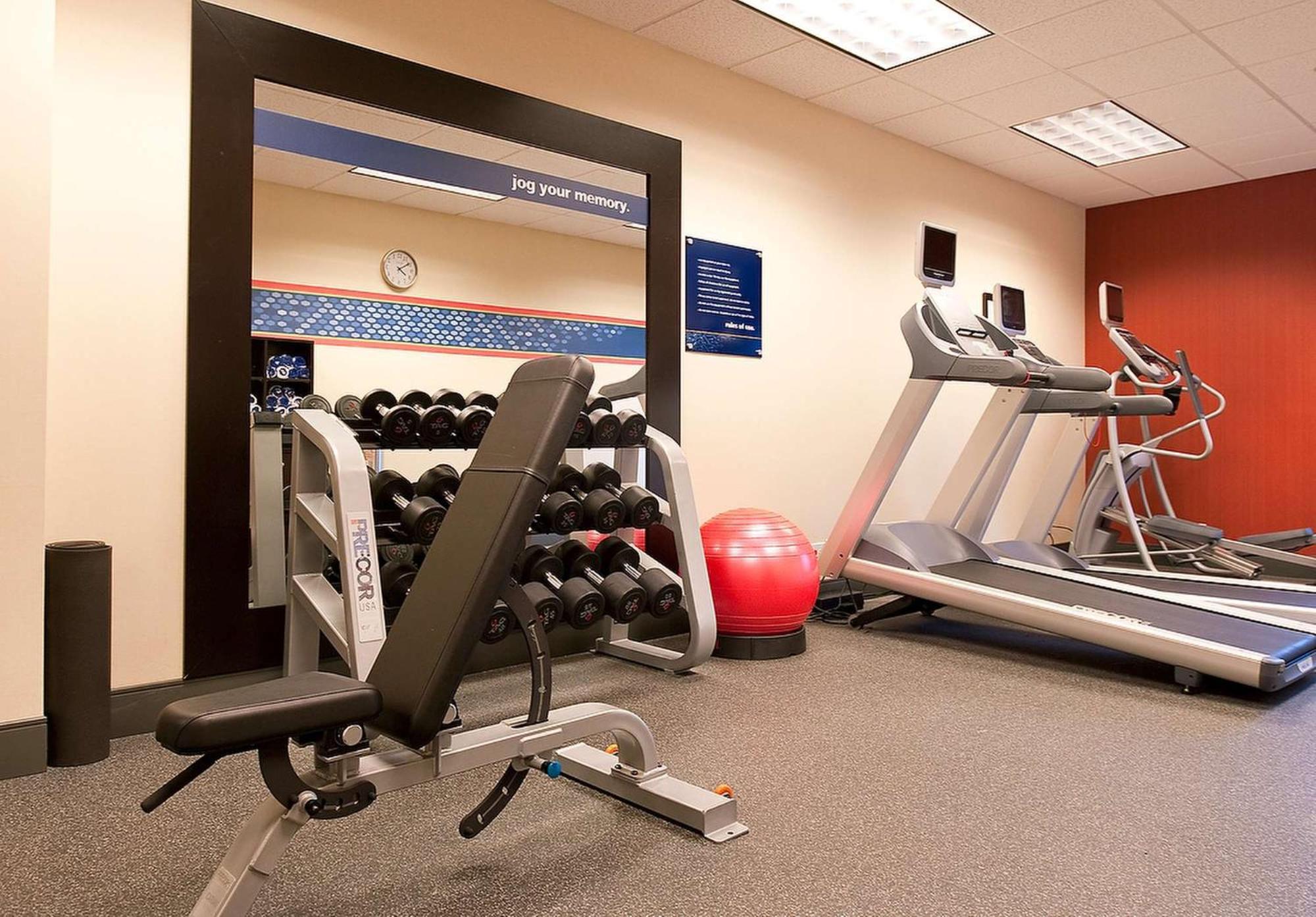 Hampton Inn & Suites Nashville-Vanderbilt-Elliston Place מראה חיצוני תמונה