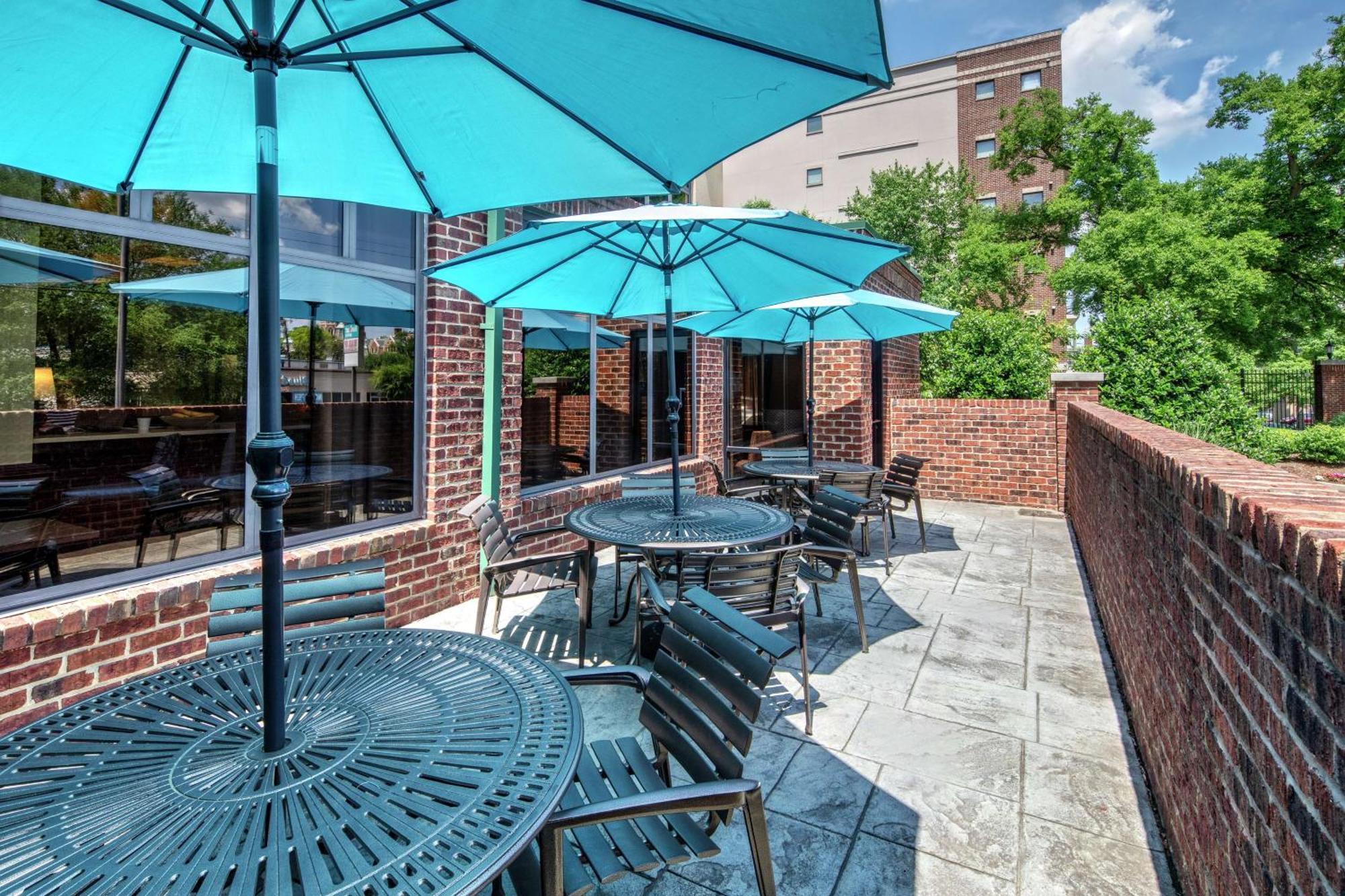 Hampton Inn & Suites Nashville-Vanderbilt-Elliston Place מראה חיצוני תמונה